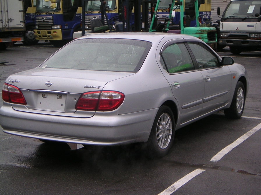 1999 Nissan Cefiro Images