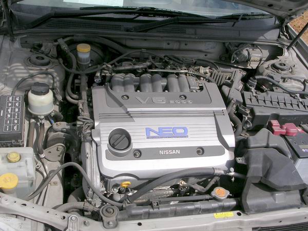 1999 Nissan Cefiro Images
