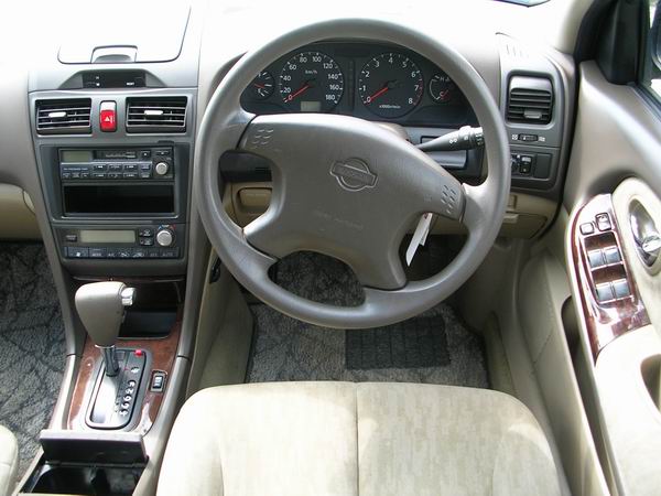 1999 Nissan Cefiro Pictures