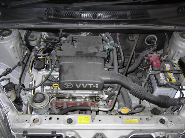 1999 Nissan Cefiro Pictures