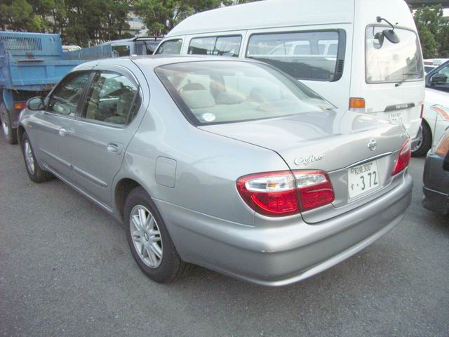 1999 Nissan Cefiro Pictures