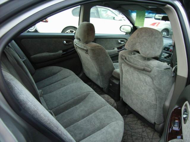 1999 Nissan Cefiro Pictures