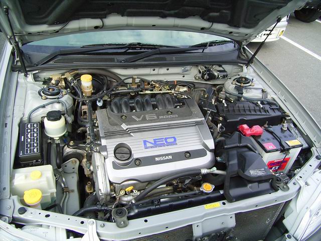 1999 Nissan Cefiro Photos