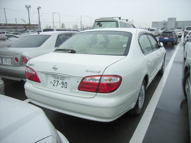 1999 Nissan Cefiro Pictures