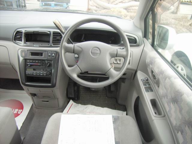 1999 Nissan Cefiro Pictures