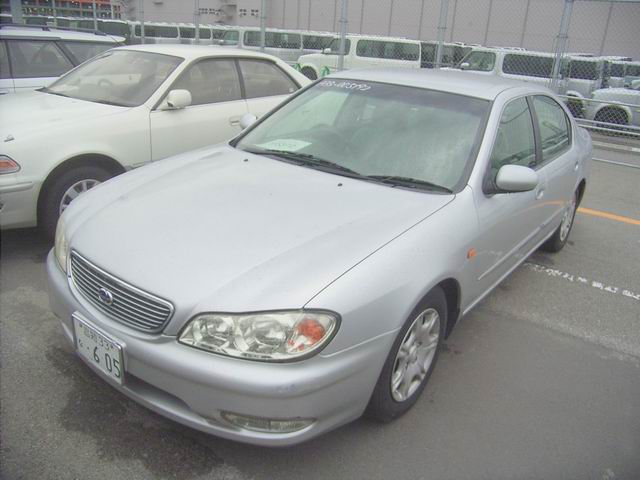 1999 Nissan Cefiro Pictures
