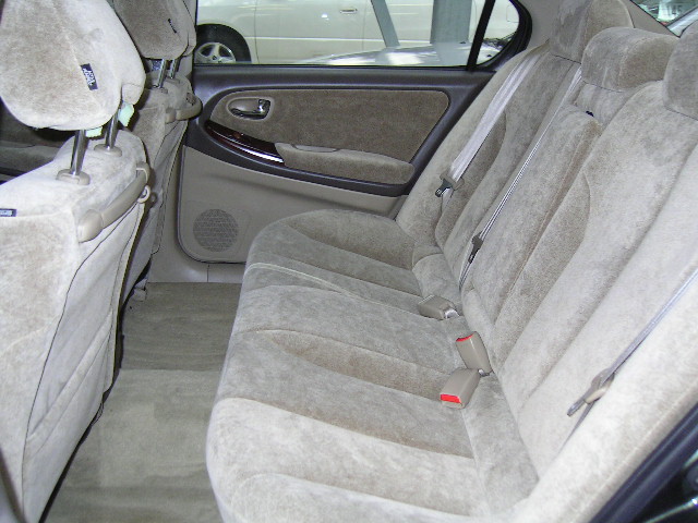 1999 Nissan Cefiro Images