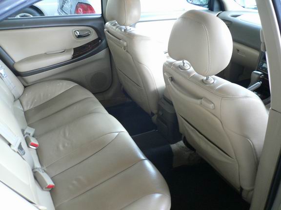 1999 Nissan Cefiro Pictures