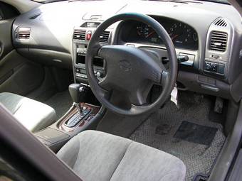 1999 Nissan Cefiro Pictures