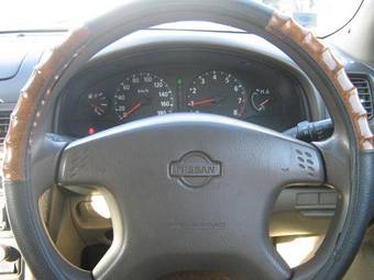 1999 Nissan Cefiro Pictures