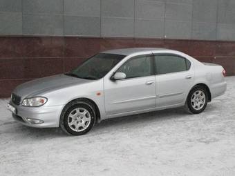1999 Nissan Cefiro Pictures