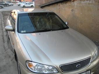 1999 Nissan Cefiro Pictures