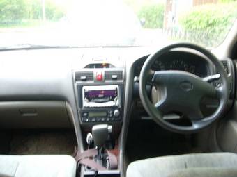 1999 Nissan Cefiro Photos