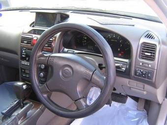 1999 Nissan Cefiro Photos