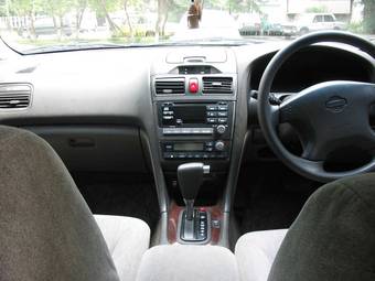1999 Nissan Cefiro Pictures