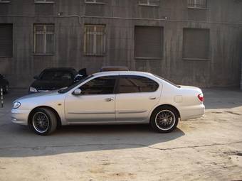 1999 Nissan Cefiro Photos