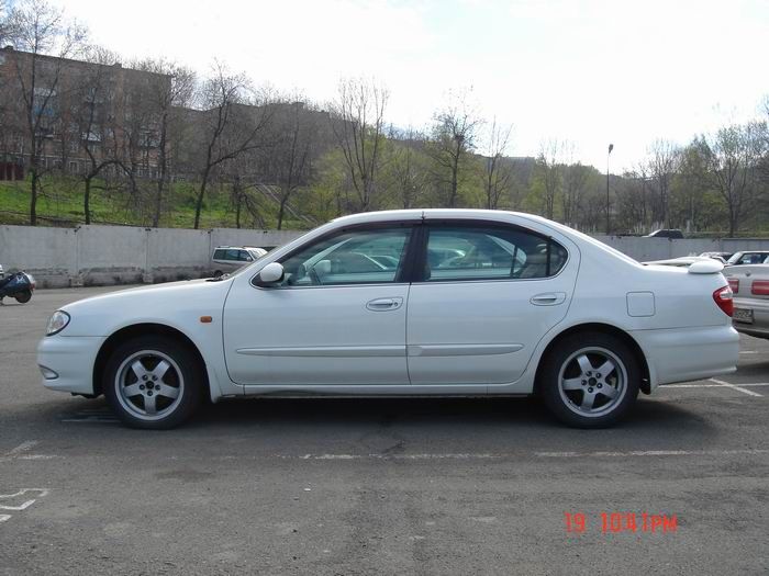 2000 Nissan Cefiro