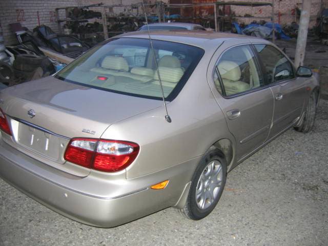 2000 Nissan Cefiro