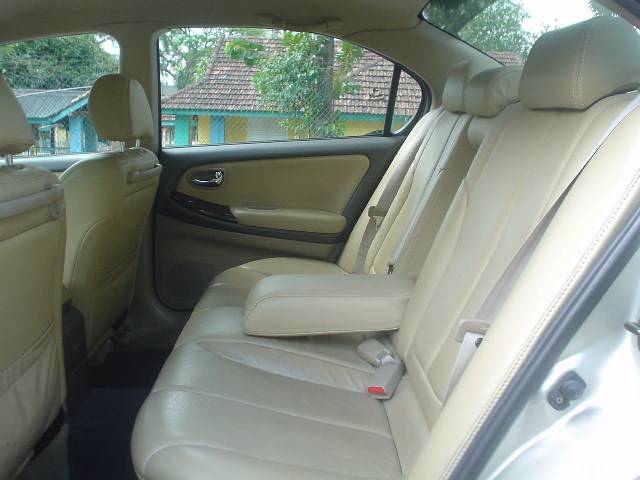 2000 Nissan Cefiro