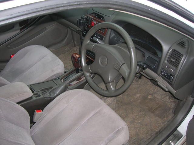 2000 Nissan Cefiro