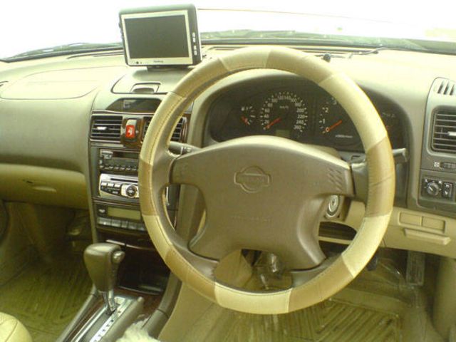 2000 Nissan Cefiro