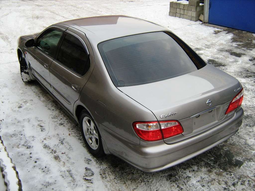 2000 Nissan Cefiro