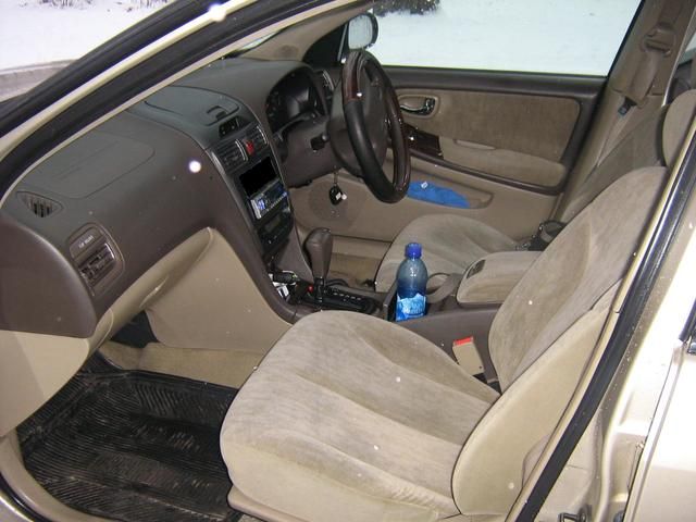 2000 Nissan Cefiro