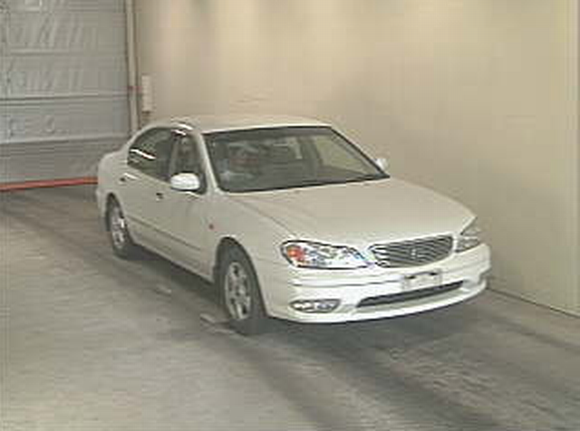 2000 Nissan Cefiro Images