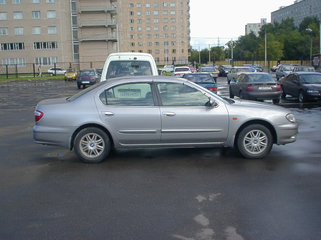 2000 Nissan Cefiro Images