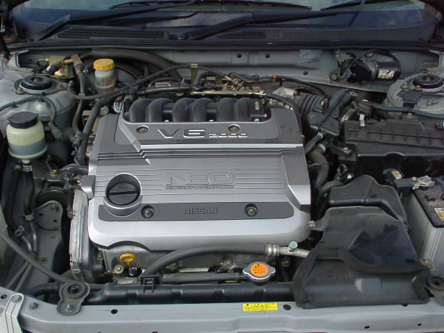 2000 Nissan Cefiro Pictures