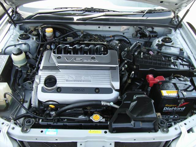 2000 Nissan Cefiro Pics