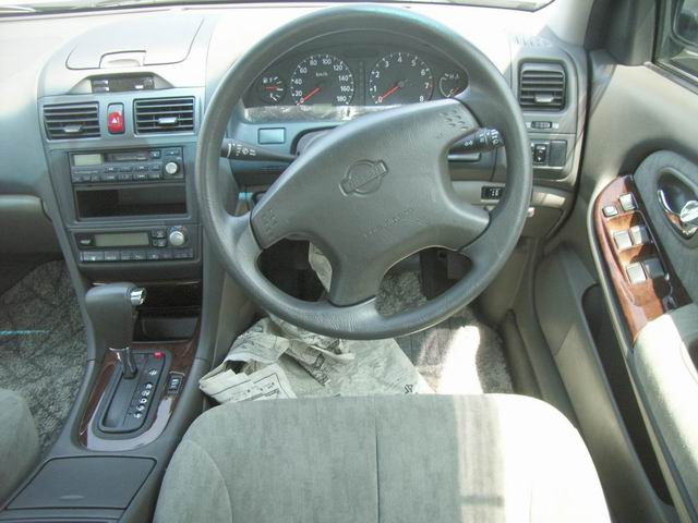 2000 Nissan Cefiro Pictures