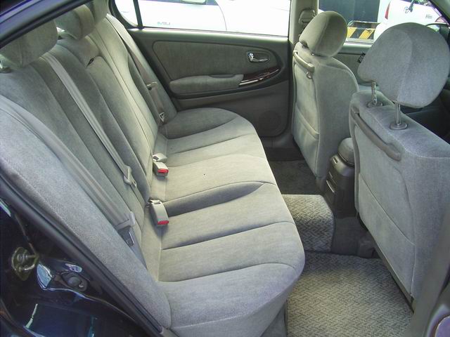 2000 Nissan Cefiro Photos