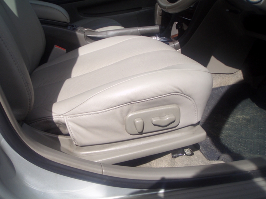 2000 Nissan Cefiro Pictures