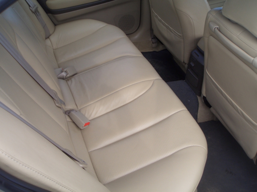 2000 Nissan Cefiro Photos