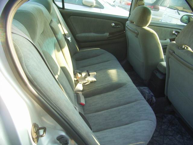 2000 Nissan Cefiro Pictures