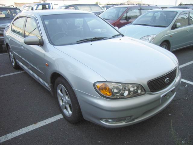 2000 Nissan Cefiro Images