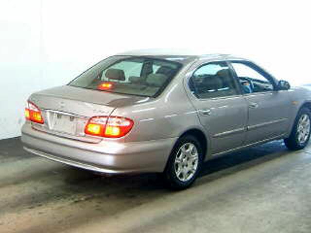 2000 Nissan Cefiro Pictures