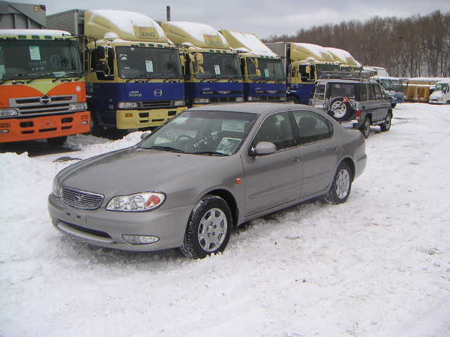 2000 Nissan Cefiro Photos