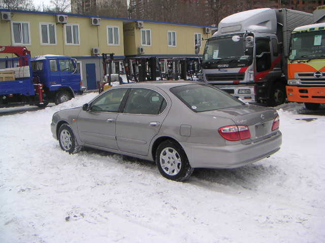 2000 Nissan Cefiro Pictures