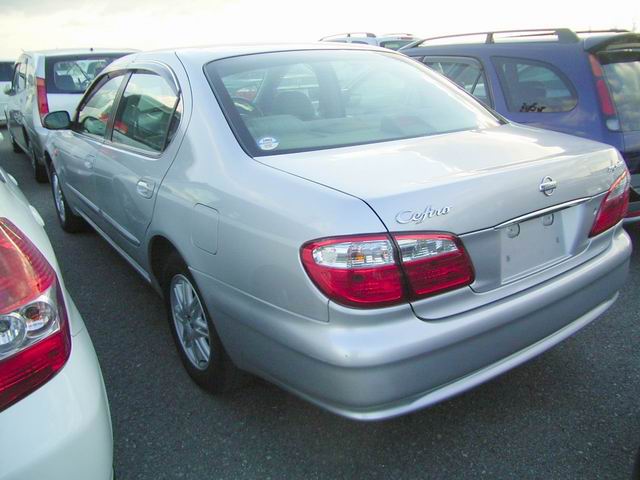 2000 Nissan Cefiro Pictures