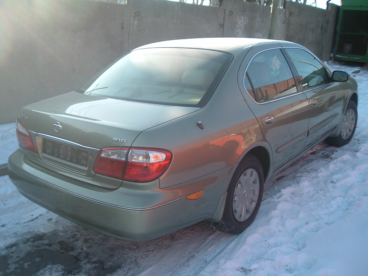 2000 Nissan Cefiro Images