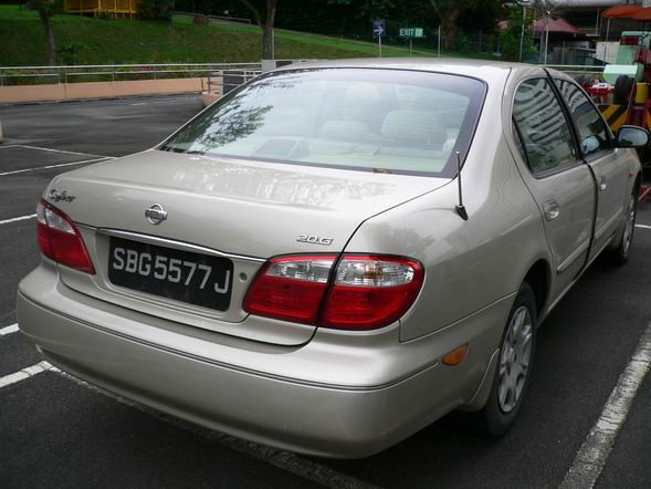 2000 Nissan Cefiro Pictures