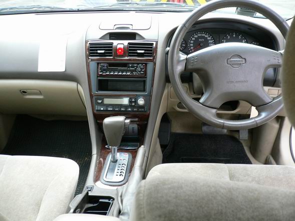 2000 Nissan Cefiro Pictures