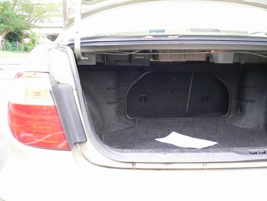 2000 Nissan Cefiro Pictures