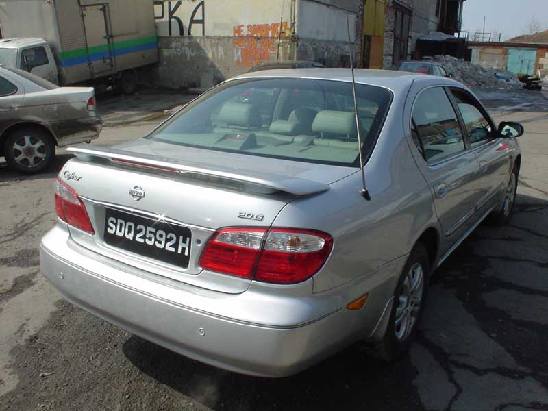 2000 Nissan Cefiro Images