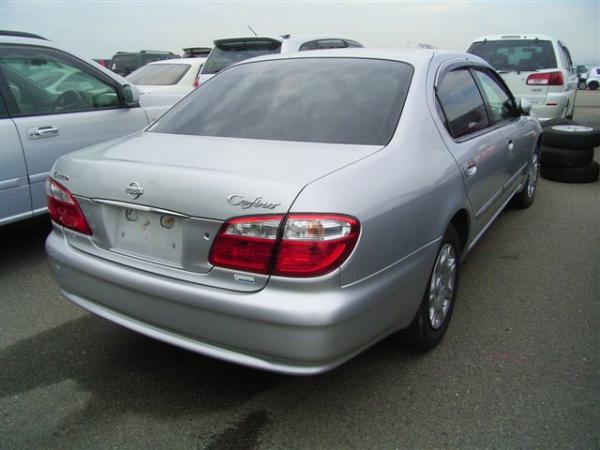 2000 Nissan Cefiro Pictures