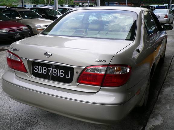 2000 Nissan Cefiro Photos