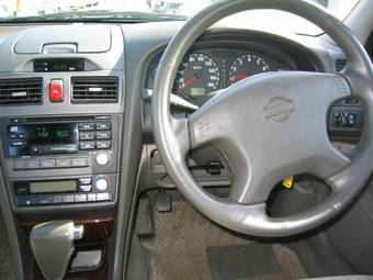 2000 Nissan Cefiro Photos