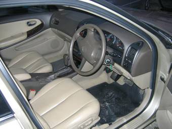 2000 Nissan Cefiro Photos